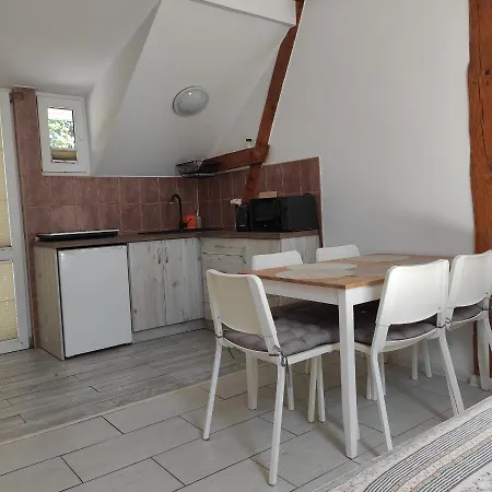 Lantgård U Jarka Smoldzinski Las