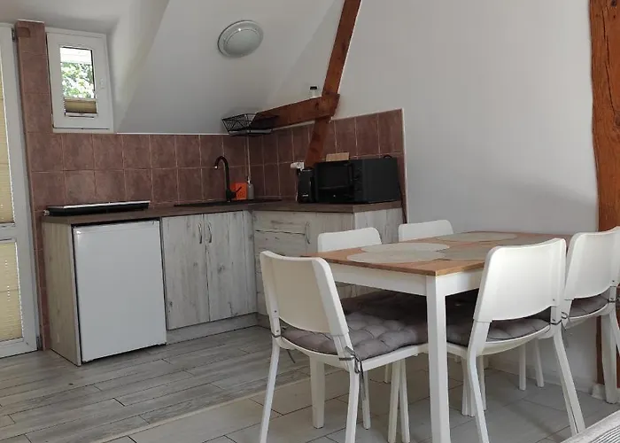 Lantgård U Jarka Smoldzinski Las