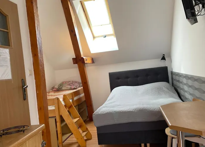 U Jarka Lantgård Smoldzinski Las